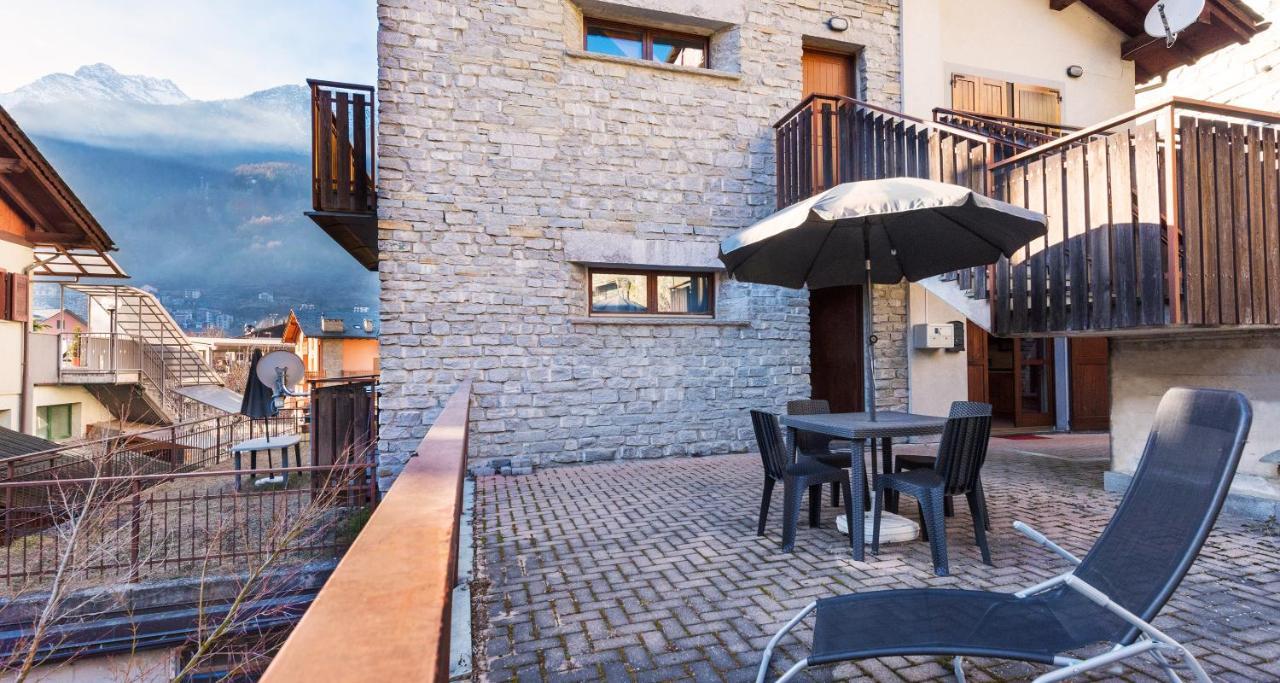 Lanterna Apartments Chiesa in Valmalenco Exterior foto